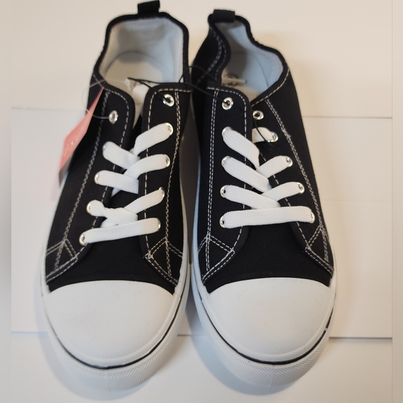 JOSINY Comfort Canvas Low Top Sneaker Women's Size 9 Chuck Taylor Style - Picture 3 of 7
